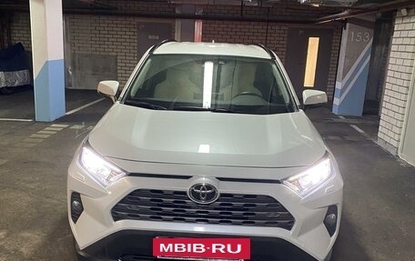 Toyota RAV4, 2019 год, 3 500 000 рублей, 17 фотография