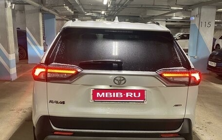 Toyota RAV4, 2019 год, 3 500 000 рублей, 19 фотография