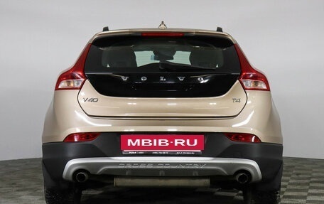 Volvo V40 II рестайлинг, 2013 год, 1 647 000 рублей, 6 фотография