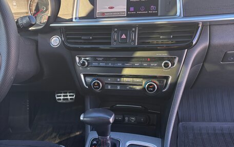 KIA Optima IV, 2018 год, 2 000 000 рублей, 8 фотография