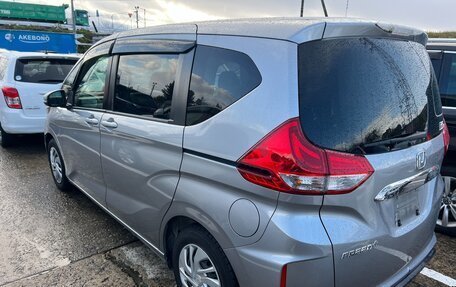 Honda Freed II, 2017 год, 1 620 000 рублей, 4 фотография