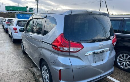 Honda Freed II, 2017 год, 1 620 000 рублей, 5 фотография