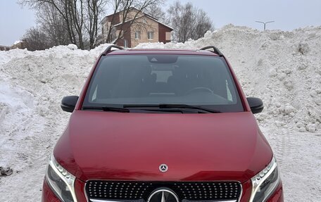 Mercedes-Benz V-Класс, 2022 год, 9 500 000 рублей, 2 фотография