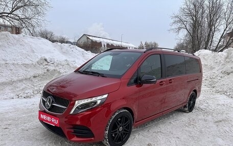 Mercedes-Benz V-Класс, 2022 год, 9 500 000 рублей, 3 фотография