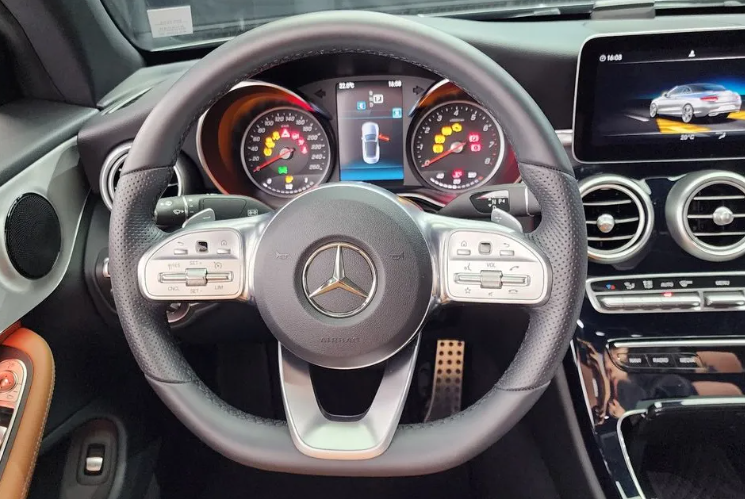 Mercedes-Benz C-Класс W205 рестайлинг, 2019 год, 5 200 000 рублей, 10 фотография