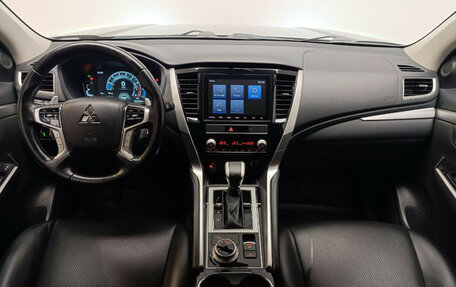 Mitsubishi Montero Sport, 2021 год, 3 995 000 рублей, 11 фотография