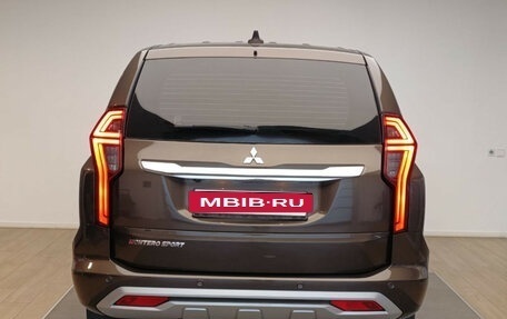 Mitsubishi Montero Sport, 2021 год, 3 995 000 рублей, 5 фотография
