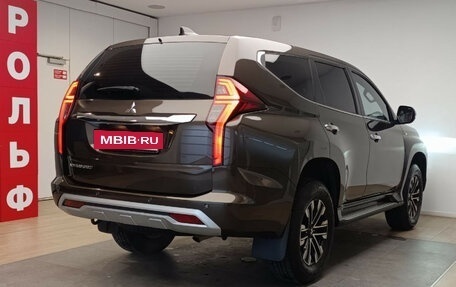 Mitsubishi Montero Sport, 2021 год, 3 995 000 рублей, 4 фотография