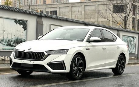 Skoda Octavia IV, 2021 год, 1 900 000 рублей, 1 фотография