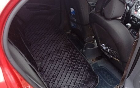 KIA Rio II, 2011 год, 585 000 рублей, 2 фотография