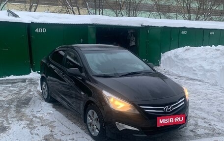 Hyundai Solaris II рестайлинг, 2015 год, 845 000 рублей, 10 фотография