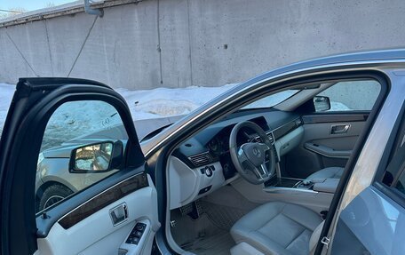 Mercedes-Benz E-Класс, 2012 год, 1 450 000 рублей, 9 фотография