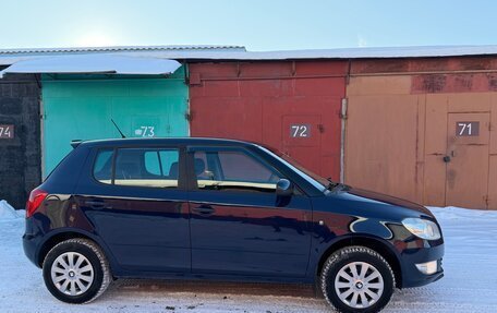 Skoda Fabia II, 2011 год, 590 000 рублей, 2 фотография