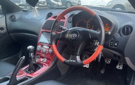 Toyota Celica VII рестайлинг, 2001 год, 900 000 рублей, 10 фотография