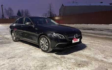 Mercedes-Benz E-Класс, 2019 год, 2 250 000 рублей, 4 фотография