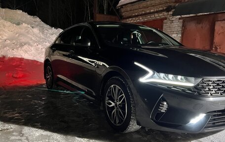 KIA K5, 2021 год, 2 600 000 рублей, 21 фотография