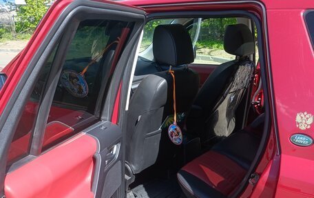 Land Rover Freelander II рестайлинг 2, 2013 год, 1 750 000 рублей, 14 фотография