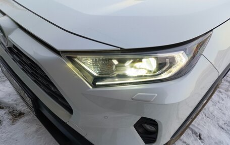 Toyota RAV4, 2021 год, 4 150 000 рублей, 6 фотография