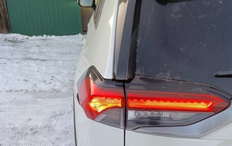 Toyota RAV4, 2021 год, 4 150 000 рублей, 12 фотография