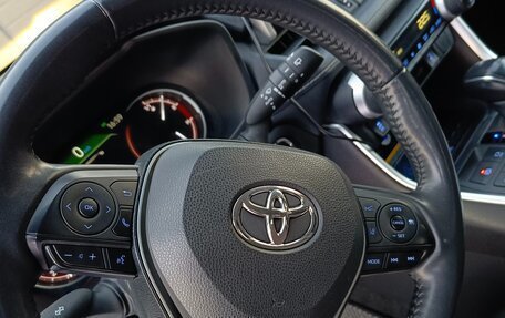 Toyota RAV4, 2021 год, 4 150 000 рублей, 29 фотография