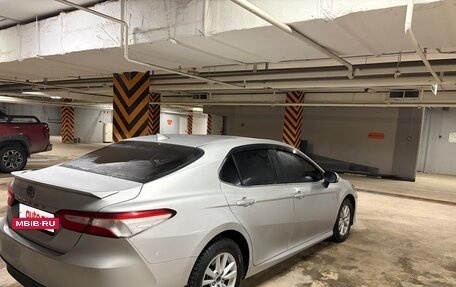 Toyota Camry, 2019 год, 2 500 000 рублей, 3 фотография