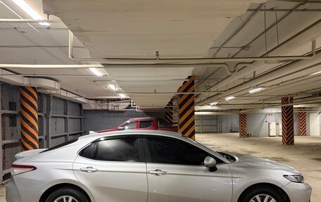 Toyota Camry, 2019 год, 2 500 000 рублей, 7 фотография