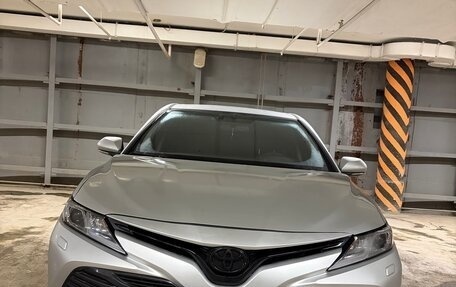 Toyota Camry, 2019 год, 2 500 000 рублей, 8 фотография