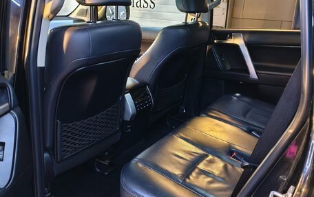 Toyota Land Cruiser Prado 150 рестайлинг 2, 2017 год, 3 799 000 рублей, 7 фотография