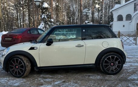 MINI Hatch, 2010 год, 850 000 рублей, 2 фотография