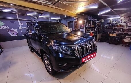 Toyota Land Cruiser Prado 150 рестайлинг 2, 2017 год, 3 799 000 рублей, 5 фотография