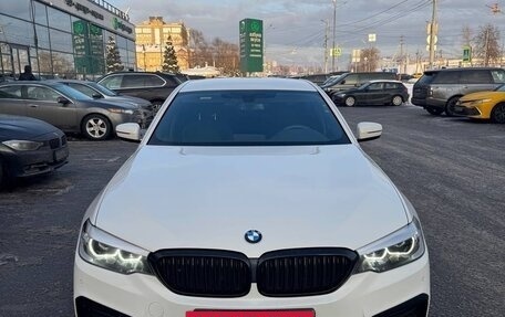 BMW 5 серия, 2019 год, 4 250 000 рублей, 3 фотография