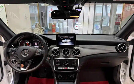 Mercedes-Benz CLA, 2019 год, 1 680 013 рублей, 10 фотография