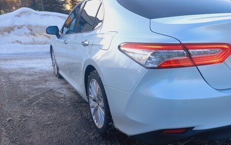 Toyota Camry, 2018 год, 2 630 000 рублей, 5 фотография