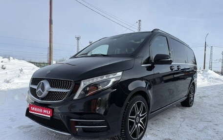 Mercedes-Benz V-Класс, 2019 год, 5 500 000 рублей, 1 фотография