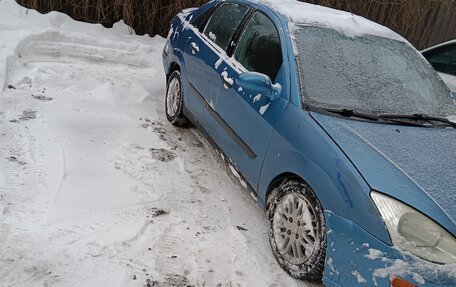 Ford Focus IV, 2001 год, 160 000 рублей, 2 фотография