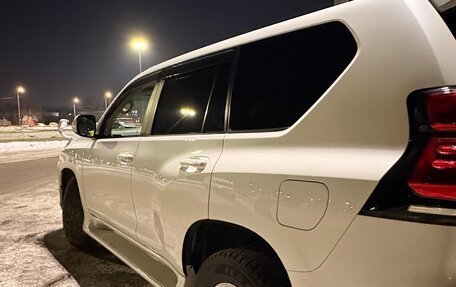 Toyota Land Cruiser Prado 150 рестайлинг 2, 2019 год, 4 800 000 рублей, 2 фотография