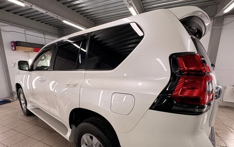 Toyota Land Cruiser Prado 150 рестайлинг 2, 2019 год, 4 800 000 рублей, 10 фотография