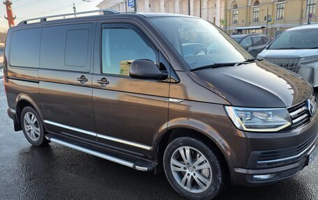 Volkswagen Multivan T6 рестайлинг, 2016 год, 3 500 000 рублей, 5 фотография