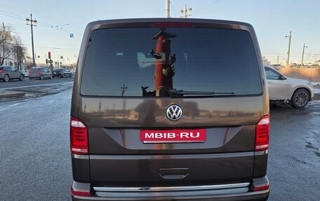 Volkswagen Multivan T6 рестайлинг, 2016 год, 3 500 000 рублей, 4 фотография