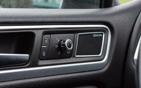 Volkswagen Touareg III, 2011 год, 2 250 000 рублей, 18 фотография