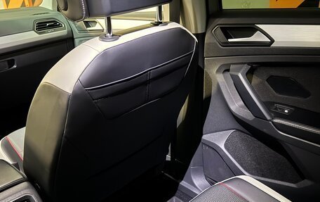 Volkswagen Tiguan II, 2021 год, 2 990 000 рублей, 14 фотография