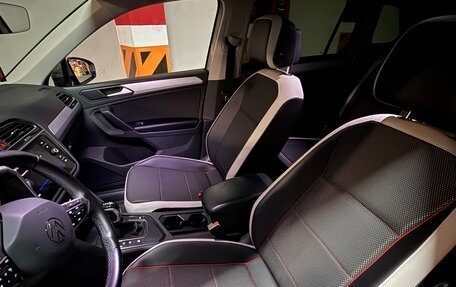 Volkswagen Tiguan II, 2021 год, 2 990 000 рублей, 9 фотография