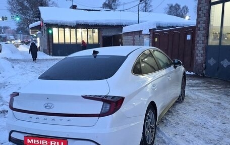 Hyundai Sonata VIII, 2021 год, 1 800 000 рублей, 3 фотография