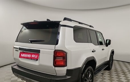 Toyota Land Cruiser Prado, 2024 год, 10 399 000 рублей, 5 фотография