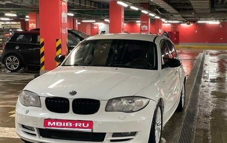 BMW 1 серия, 2009 год, 629 000 рублей, 1 фотография