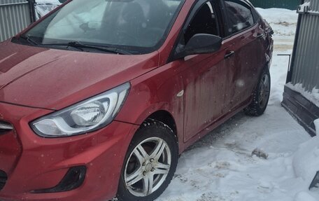 Hyundai Solaris II рестайлинг, 2011 год, 279 000 рублей, 1 фотография