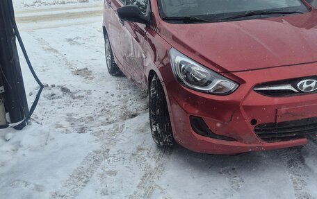 Hyundai Solaris II рестайлинг, 2011 год, 279 000 рублей, 2 фотография