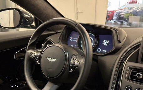 Aston Martin DB11 I, 2017 год, 19 298 000 рублей, 28 фотография