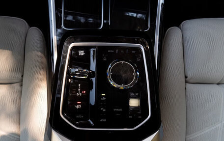 BMW 7 серия, 2025 год, 12 890 000 рублей, 10 фотография