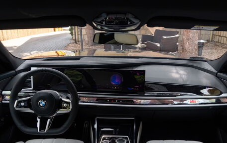 BMW 7 серия, 2025 год, 12 890 000 рублей, 7 фотография